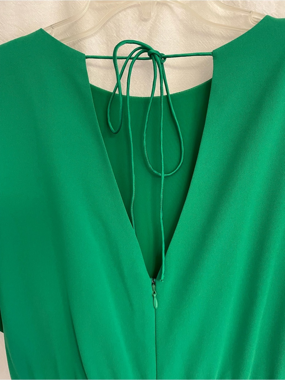 Alice + Olivia “Palmira” Green Tiered Ruffle Mini Dress, size 6 - Picture 6 of 11
